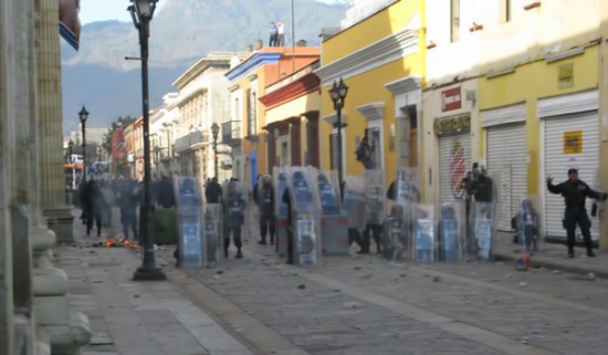 Calderón: Un nuevo programa de Represión / Oaxaca Resiste!