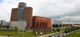 Planton en las oficinas de grupo modelo