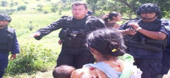 Golpea policía a compañerxs de Cruztón y detienen a compañero de la Otra Jovel.
